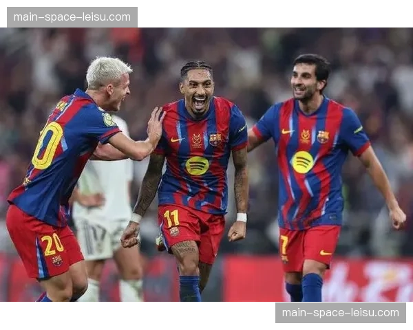 直播：国家德比次回合，皇马半场1-0暂时领先巴萨