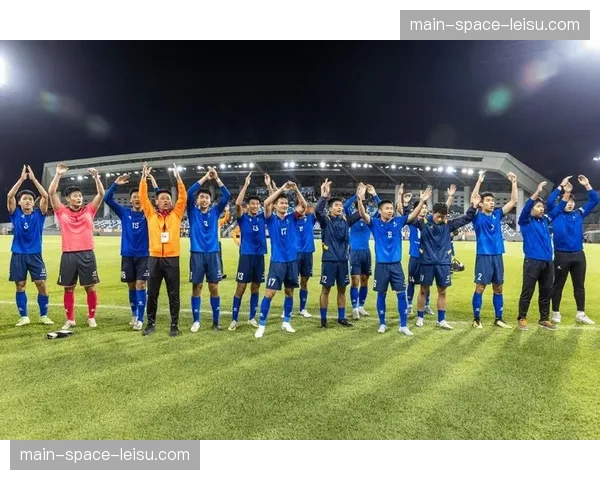 关键对位：成都蓉城边翼卫与山东泰山边后卫的攻防博弈